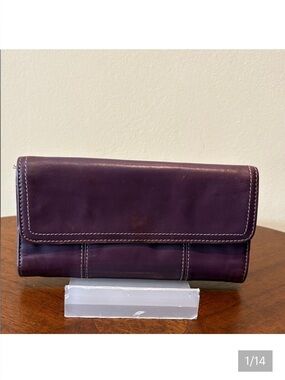 Clarks   wallet  Purple Leather /cream stitching  long wallet  trifold wallet